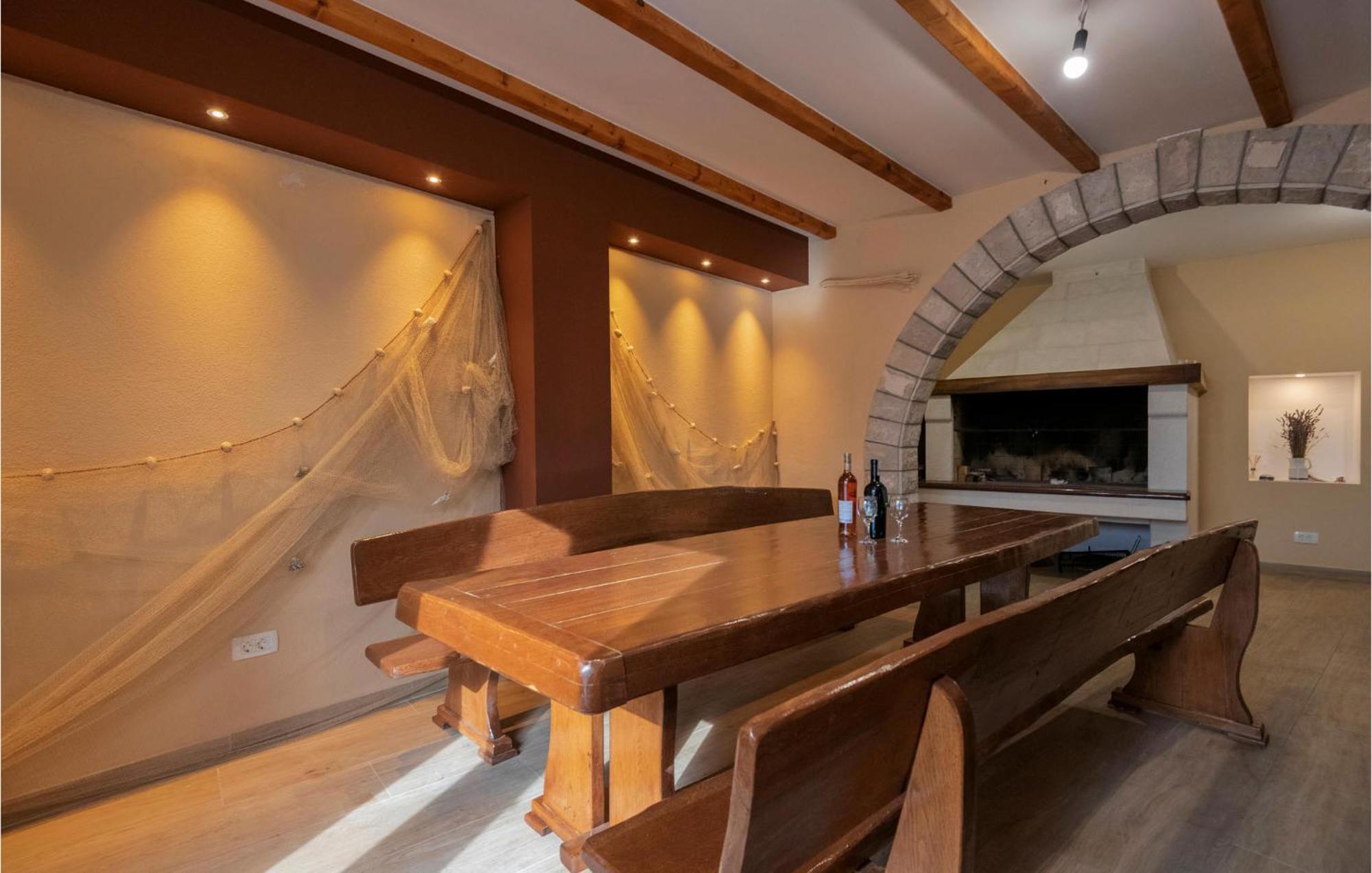 Amazing Apartment In Medici With Kitchen Kutlesa Luaran gambar